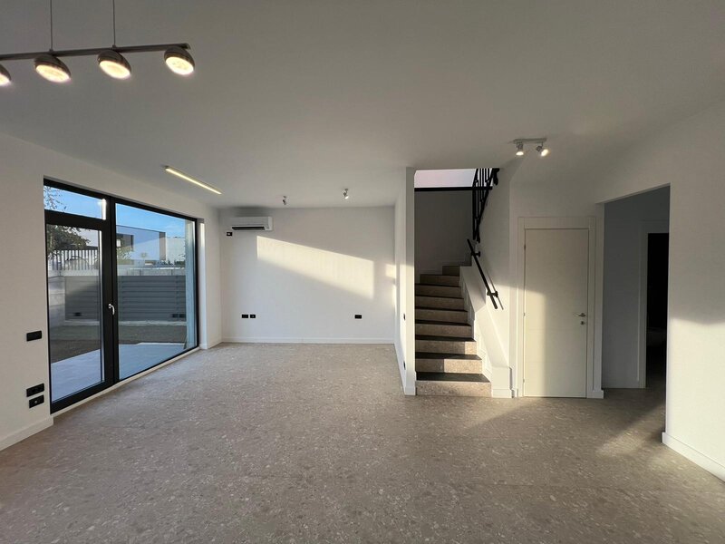 Tunari The Class Villas 3, la cheie, gata de mutare, proprietar